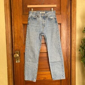 Levi’s wedgie straight ankle jean, size 24